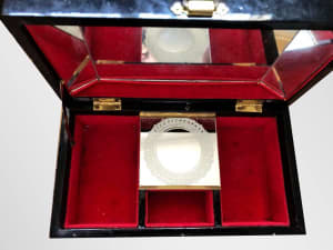 Japanese Vintage Mother of Pearl Jewellery Box
