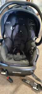 Infant Car Seat & Carrier