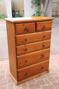 VGC solid wooden 6 drawers tallboy metal runner can deliver