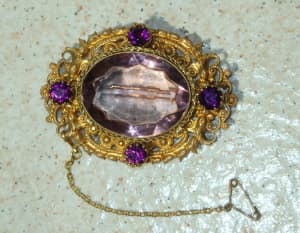 1920s Gold Tone and Purple Stone Brooch Vintage Safety Chain FREE POST