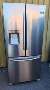 Samsung stainless steel 579L Fridge Freezer with water