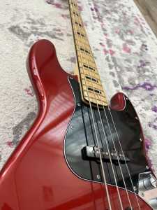 Squier 70s Vintage Modified Jazz Bass - cash or trade