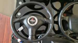 Toyota supra mk4 Trd steering wheel with detnotor airbag .

will suit 