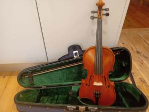 3/4 size Gliga III violin in very good condition