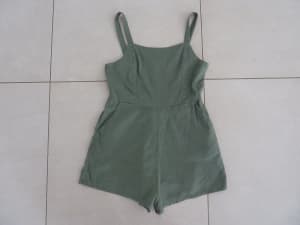 Girls Shorts Playsuit. SEED TEEN. 14 yrs. Hardly used, excel condn.