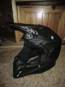 Wanted: Airoh Motorcross helmet