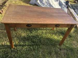 Tas oak desk or kitchen table