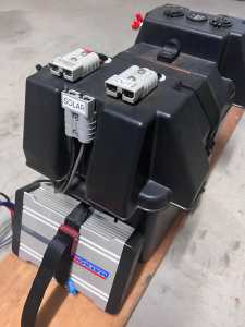 DC/DC Charger and Battery Box