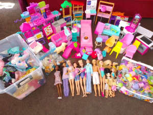 Barbie furniture and accecries bundle