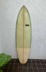 Surfboard Almond 6ft2 (single fin, handshaped)