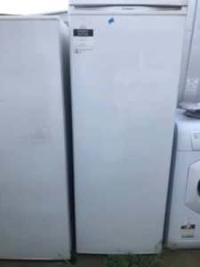 $ 210 liter Westinghouse fridge only