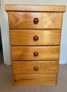 Pine Chest of Drawers, 4 drawers