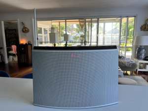 Bang & Olufsen - B&O Beosound 1, audiophile quality speaker and radio