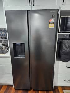 Samsung 635L Side By side fridge 
