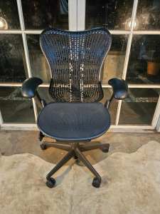 Beautiful Genuine Herman Miller Mirra Office Chair -Can Deliver