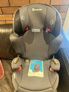 Maxi Cosi Child Booster Seat