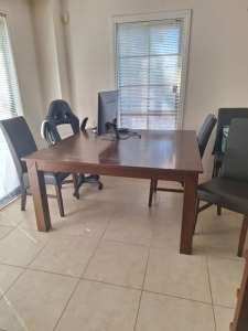 SOLID SQUARE DINING TABLE 8 CHAIRS