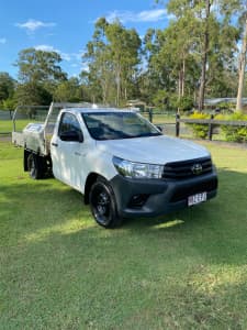 2022 TOYOTA HILUX WORKMATE 5 SP MANUAL C/CHAS