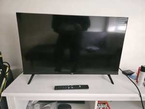 TCL Smart TV As New Condition - 32 Inch Display