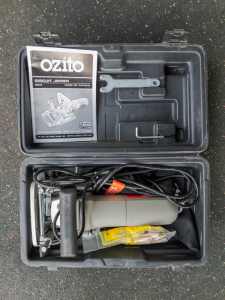 Ozito Biscuit Joiner allows you to make solid, accurate joins in a wid