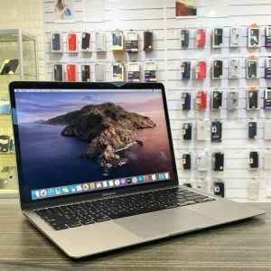 2020 MacBook Air 13-inch 256G Good Condition Warranty Invo