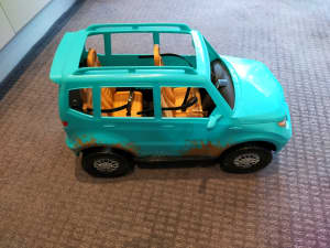 barbie suv blue