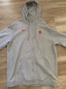 Nike NBA Chicago Bulls Jacket (XL)