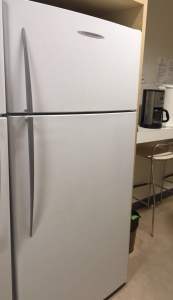 Fisher&paykel 517L Fridge&Freezer, can deliver 