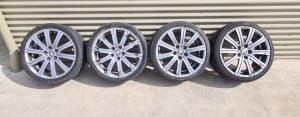 19 E1 HSV Wheels, Staggered, Genuine