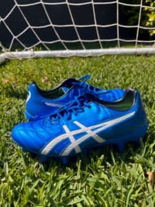 ASICS Mens Football Boots - Size 7