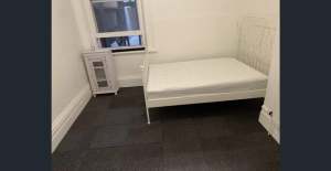Single room available in Williamstown