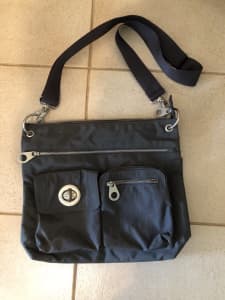 ‘Baggallini’ Ladies Travel Crossbody Bag
