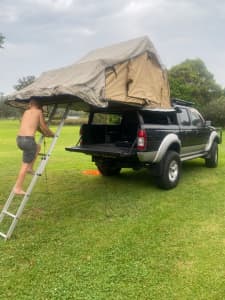 Nissan Navara ST-R Manual With rooftop tent 