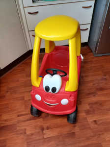 LITTLE TIKES RIDE-ON COZY COUPE CAR - PICK UP 2153