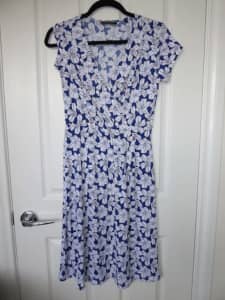 Basque blue and white dress size 8