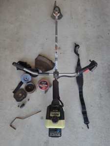 Petrol wipper snipper - used and in working condition