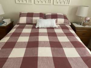 Super King Quilt Cover Set (LIKE NEW)