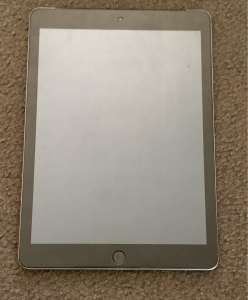 iPad 6 generation A1954 cracked screen