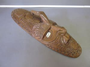 RARE VINTAGE HAND CARVED WOODEN WALL HANGING FACE WITH COWRIE EYES