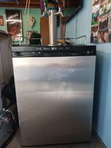 Kegerator 2 tap with extras