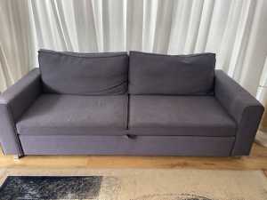 Free : fold out sofa