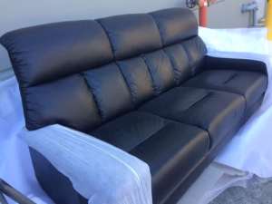 Brand New La-Z-Boy 3 Seater Leather Sofa