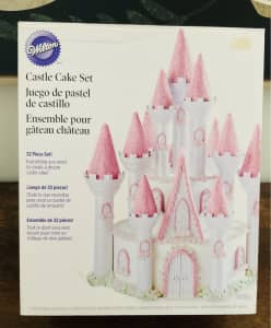 Wilton 32 Piece Romantic Castle Cake Set 