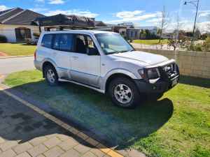 PAJERO 3.2L DIESEL WITH ROOF TOP TENT