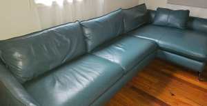 Leather Lounge 2.5 CHAISE sofa, the perfect addition