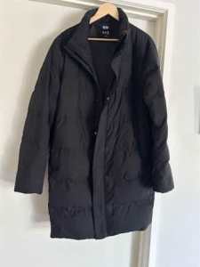 Uni glow black long puffer padded coat large