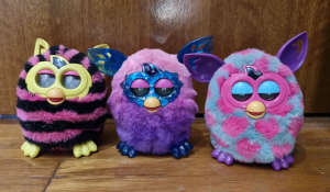 3x Furby toys