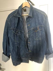 Vintage Lee denim jacket size large