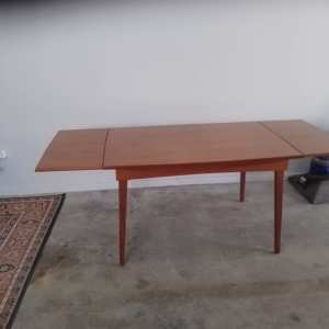 Table 2m x 800mm extendable
