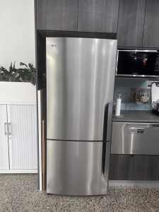424L fridge / freezer bottom mount